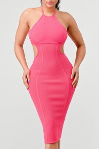 Sleeveless halter neckline bodycon dress with cut-out detailing and open back, knee-length design, zipper closure, made from stretchable polyester fabric, offering a slim fit for the modern woman Rêve Dorés