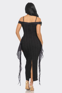 Black Enchanting Rose Off-Shoulder Dress by Rêve Dorés