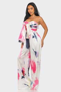 Stylish and modern strapless jumpsuit with an eye-catching abstract art-inspired pattern
Rêve Dorés